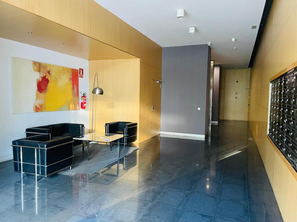 Fira De Barcelona City View Apartment With Garage Parking ロスピタレート・デ・リョブレガート エクステリア 写真