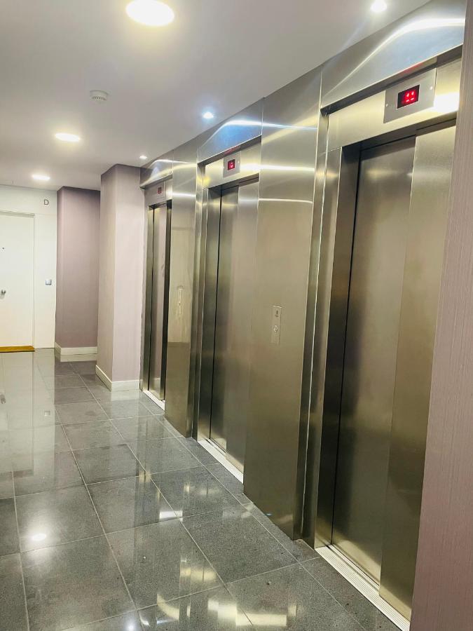 Fira De Barcelona City View Apartment With Garage Parking ロスピタレート・デ・リョブレガート エクステリア 写真